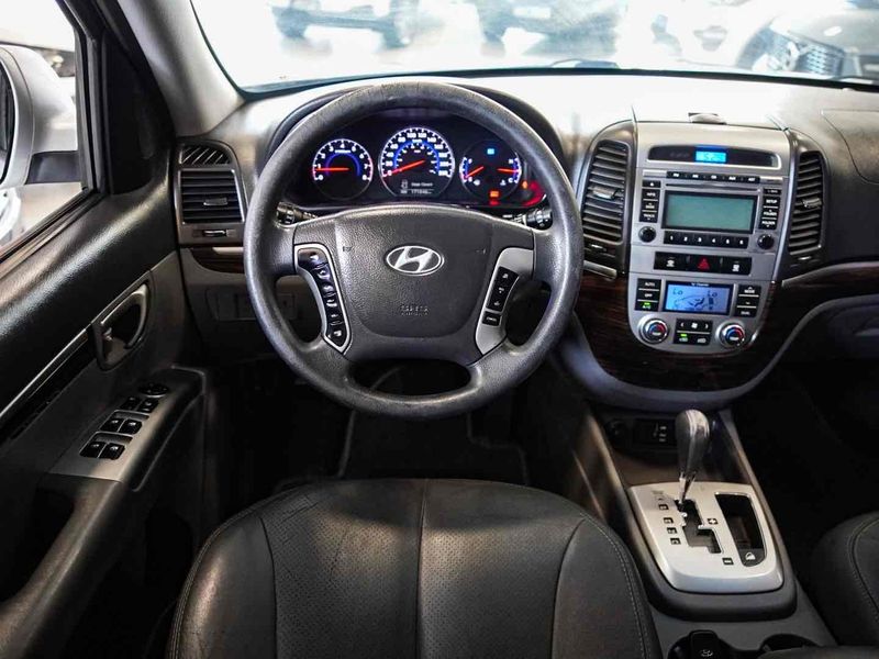 HYUNDAI SANTA FE 2.4 MPI 2WD 16V 2011/2012 LEHMEN VEÍCULOS VENÂNCIO AIRES / Carros no Vale