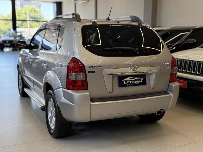 HYUNDAI TUCSON 2.0 MPFI GLS 16V 143CV 2WD 2009/2010 LEHMEN VEÍCULOS VENÂNCIO AIRES / Carros no Vale