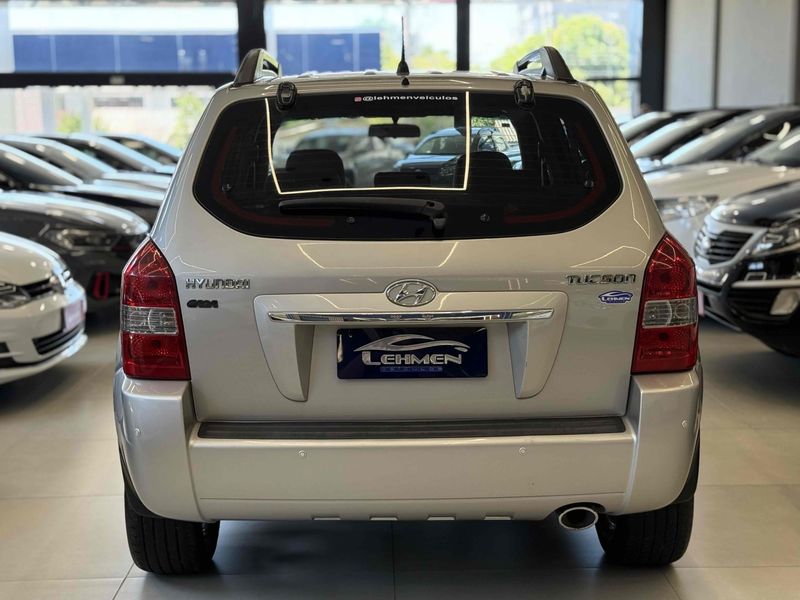 HYUNDAI TUCSON 2.0 MPFI GLS 16V 143CV 2WD 2009/2010 LEHMEN VEÍCULOS VENÂNCIO AIRES / Carros no Vale