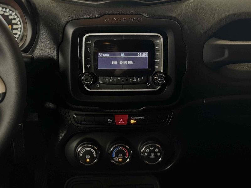 JEEP RENEGADE 1.8 16V SPORT 2016/2016 LEHMEN VEÍCULOS VENÂNCIO AIRES / Carros no Vale