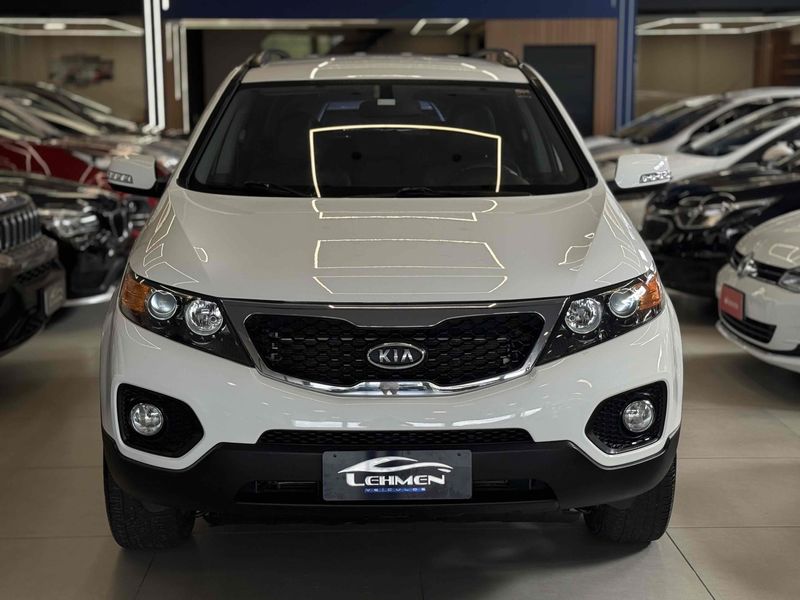 KIA SORENTO 2.4 EX2 4X2 16V 2011/2012 LEHMEN VEÍCULOS VENÂNCIO AIRES / Carros no Vale
