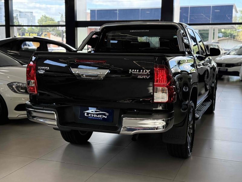 TOYOTA HILUX 2.8 SRV 4X4 CD 16V 2019/2019 LEHMEN VEÍCULOS VENÂNCIO AIRES / Carros no Vale