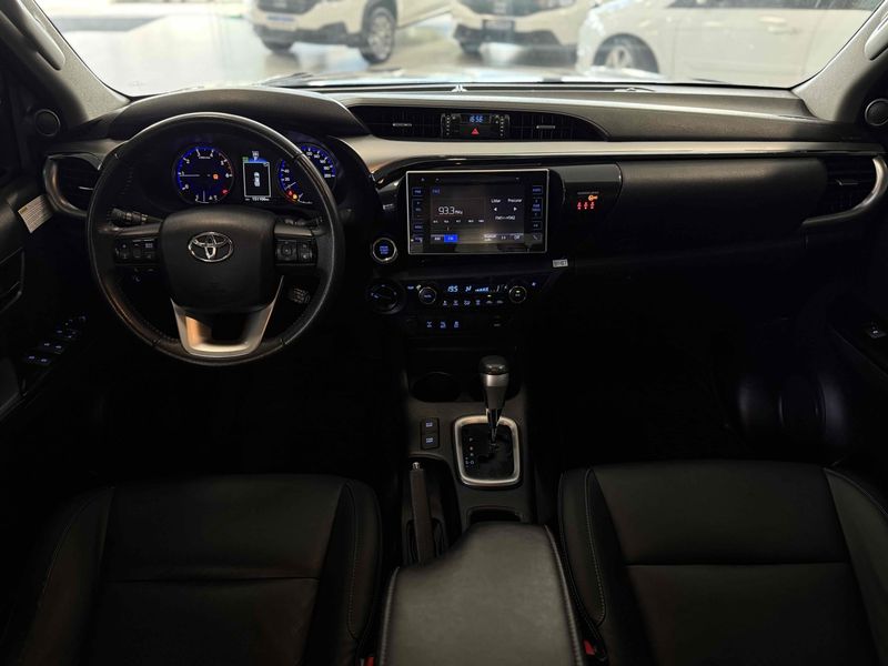 TOYOTA HILUX 2.8 SRV 4X4 CD 16V 2019/2019 LEHMEN VEÍCULOS VENÂNCIO AIRES / Carros no Vale