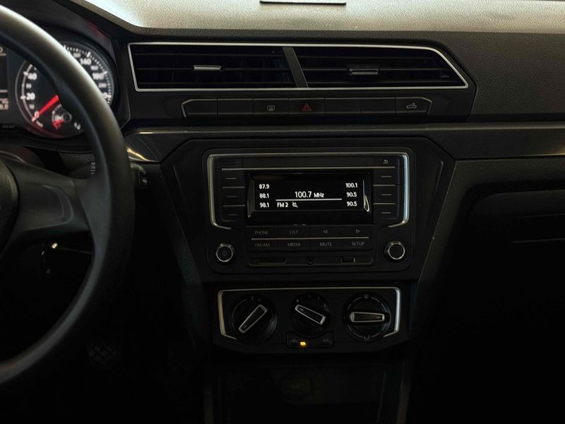 VOLKSWAGEN SAVEIRO 1.6 MSI TRENDLINE CD 8V 2016/2017 LEHMEN VEÍCULOS VENÂNCIO AIRES / Carros no Vale