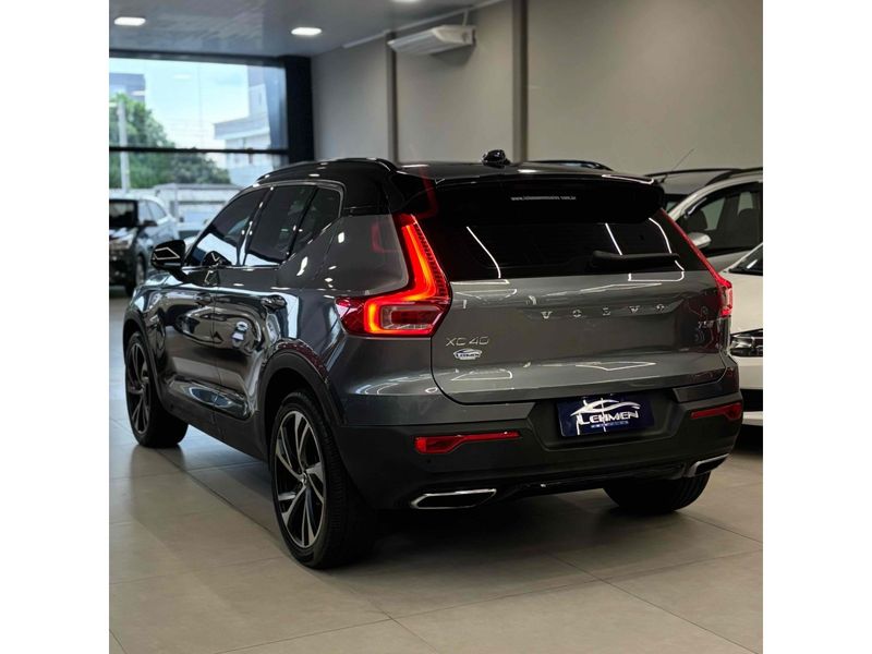 VOLVO XC40 2.0 T5 R-DESIGN AWD GEARTRONIC 2018/2018 LEHMEN VEÍCULOS VENÂNCIO AIRES / Carros no Vale