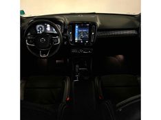 VOLVO XC40 2.0 T5 R-DESIGN AWD GEARTRONIC 2018/2018 LEHMEN VEÍCULOS VENÂNCIO AIRES / Carros no Vale