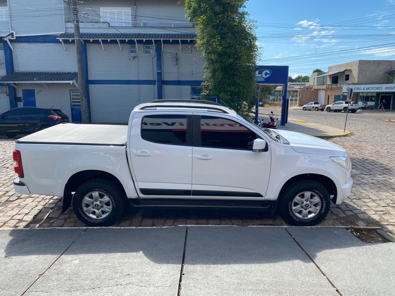 Chevrolet S-10 Cab Dupla Lt 4×2 2.5l Flexpower 2014/2014 NECO TOLATI VEÍCULOS VENÂNCIO AIRES / Carros no Vale