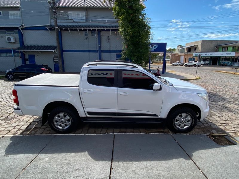 Chevrolet S-10 Cab Dupla Lt 4×2 2.5l Flexpower 2014/2014 NECO TOLATI VEÍCULOS VENÂNCIO AIRES / Carros no Vale