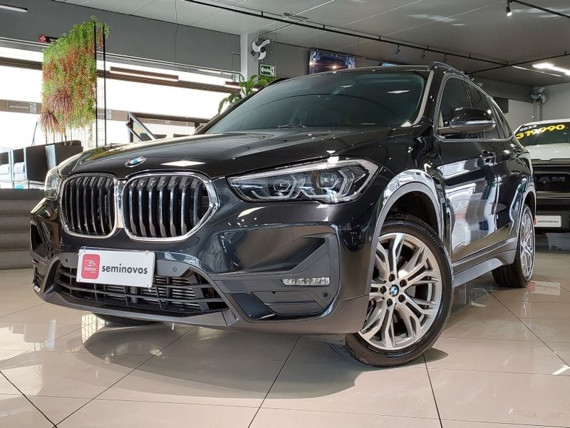 BMW X1 2.0 16V TURBO ACTIVEFLEX SDRIVE20I 4P AUTOMÁTICO 2020/2021 BETIOLO NOVOS E SEMINOVOS LAJEADO / Carros no Vale