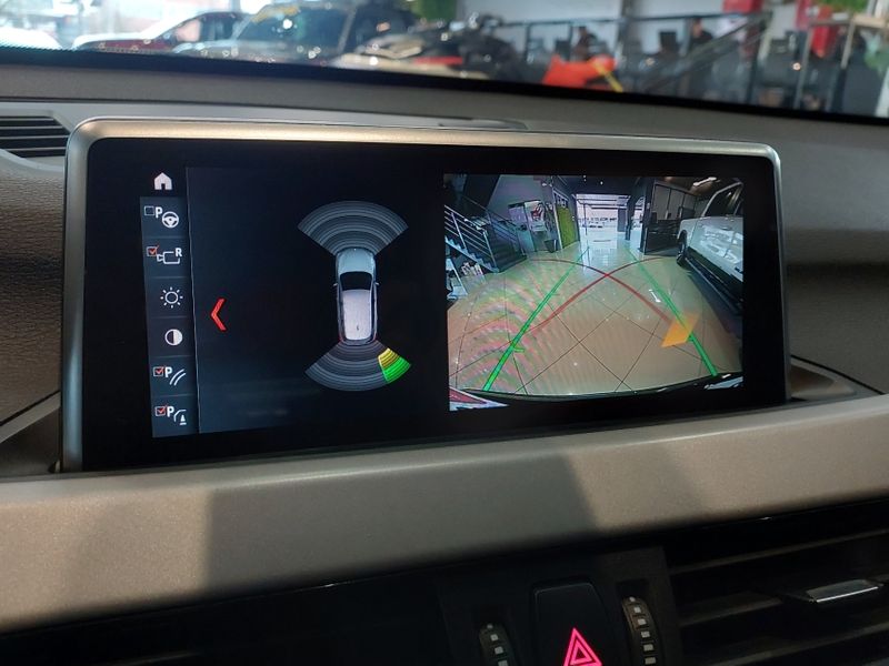 BMW X1 2.0 16V TURBO ACTIVEFLEX SDRIVE20I 4P AUTOMÁTICO 2020/2021 BETIOLO NOVOS E SEMINOVOS LAJEADO / Carros no Vale