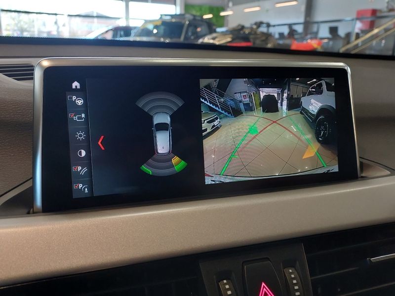 BMW X1 2.0 16V TURBO ACTIVEFLEX SDRIVE20I GP 4P AUTOMÁTICO 2021/2022 BETIOLO NOVOS E SEMINOVOS LAJEADO / Carros no Vale