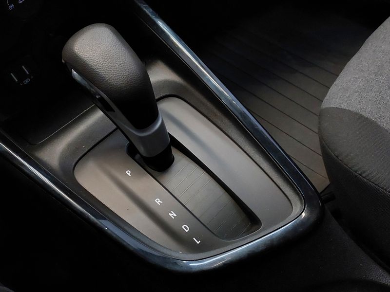 Chevrolet ONIX 1.0 TURBO FLEX PLUS LT AUTOMÁTICO 2021/2022 BETIOLO NOVOS E SEMINOVOS LAJEADO / Carros no Vale