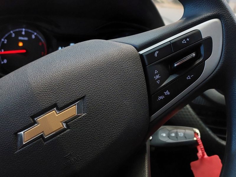 Chevrolet ONIX 1.0 TURBO FLEX PLUS LT AUTOMÁTICO 2021/2022 BETIOLO NOVOS E SEMINOVOS LAJEADO / Carros no Vale