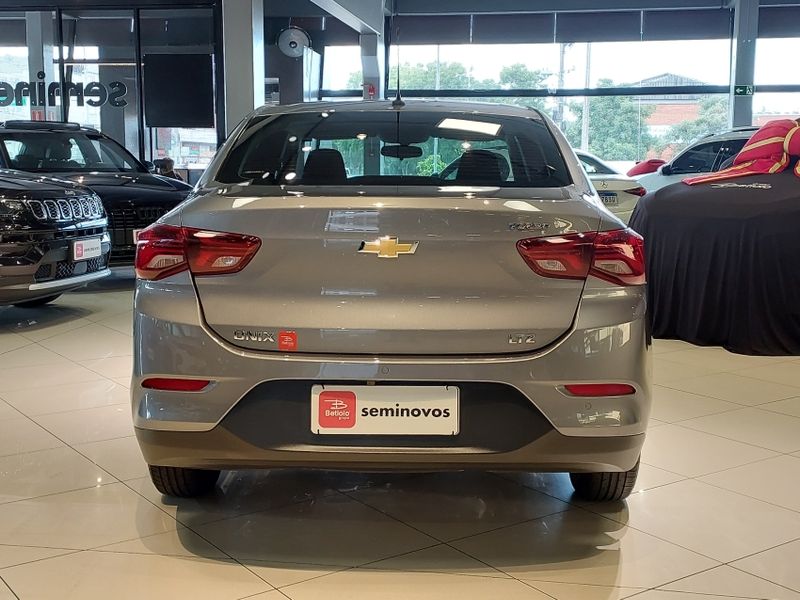 Chevrolet ONIX 1.0 TURBO FLEX PLUS LTZ MANUAL 2021/2022 BETIOLO NOVOS E SEMINOVOS LAJEADO / Carros no Vale