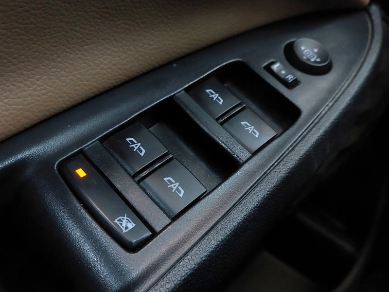 Chevrolet ONIX 1.0 TURBO FLEX PREMIER AUTOMÁTICO 2022/2023 BETIOLO NOVOS E SEMINOVOS LAJEADO / Carros no Vale