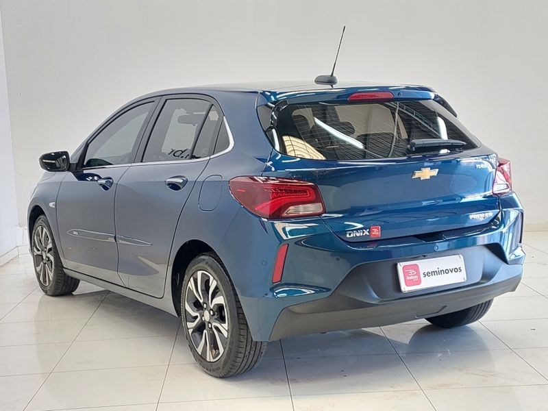 Chevrolet ONIX 1.0 TURBO FLEX PREMIER AUTOMÁTICO 2022/2023 BETIOLO NOVOS E SEMINOVOS LAJEADO / Carros no Vale