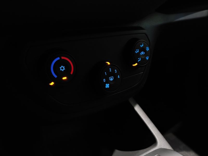 Chevrolet SPIN 1.8 ADVANTAGE 8V FLEX 4P AUTOMÁTICO 2017/2018 BETIOLO NOVOS E SEMINOVOS LAJEADO / Carros no Vale