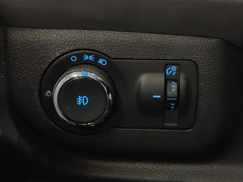 Chevrolet SPIN 1.8 ADVANTAGE 8V FLEX 4P AUTOMÁTICO 2017/2018 BETIOLO NOVOS E SEMINOVOS LAJEADO / Carros no Vale