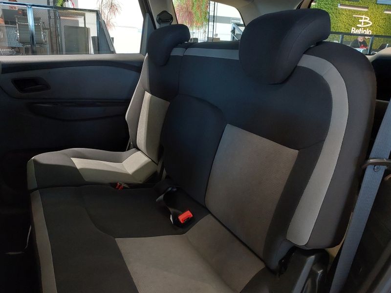 Chevrolet SPIN 1.8 ADVANTAGE 8V FLEX 4P AUTOMÁTICO 2017/2018 BETIOLO NOVOS E SEMINOVOS LAJEADO / Carros no Vale