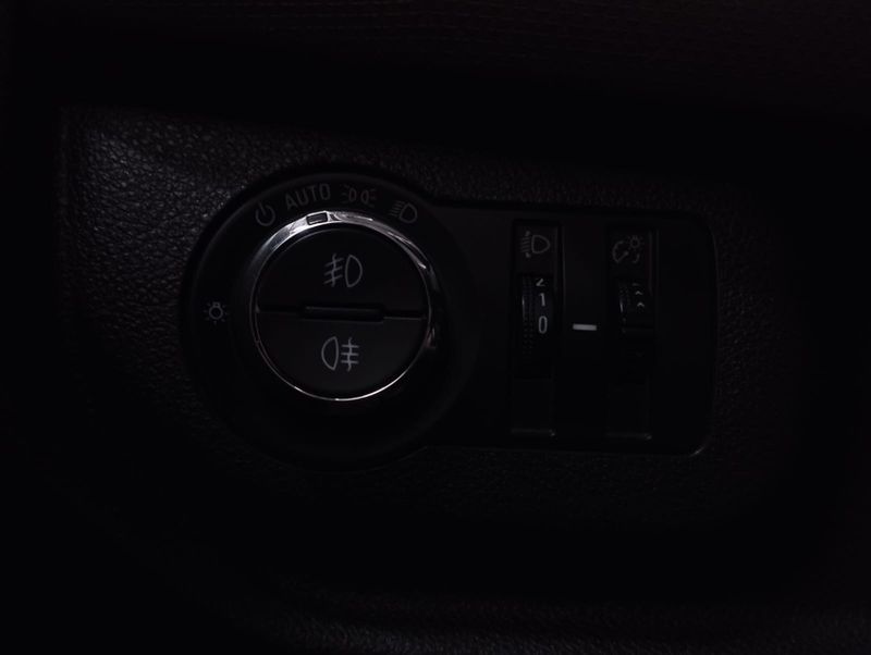 Chevrolet SPIN 1.8 LTZ 8V FLEX 4P MANUAL 2018/2019 BETIOLO NOVOS E SEMINOVOS LAJEADO / Carros no Vale