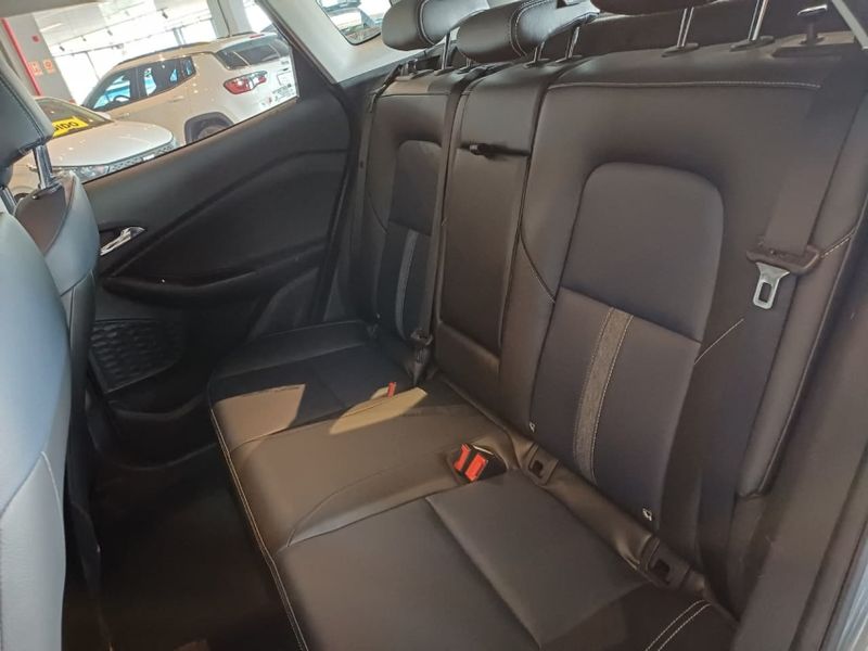 Chevrolet TRACKER 1.2 TURBO FLEX PREMIER AUTOMÁTICO 2021/2022 BETIOLO NOVOS E SEMINOVOS LAJEADO / Carros no Vale