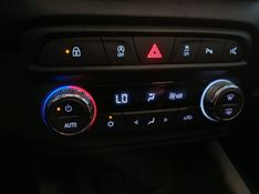 Chevrolet TRACKER 1.2 TURBO FLEX PREMIER AUTOMÁTICO 2021/2022 BETIOLO NOVOS E SEMINOVOS LAJEADO / Carros no Vale