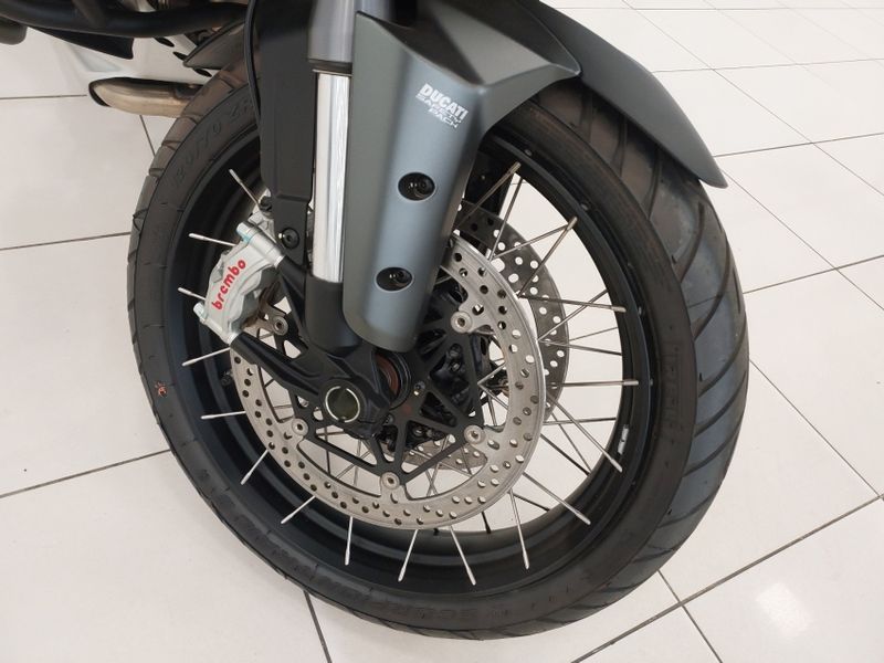 Ducati MULTISTRADA 1200 V4 S S 2023/2023 BETIOLO NOVOS E SEMINOVOS LAJEADO / Carros no Vale