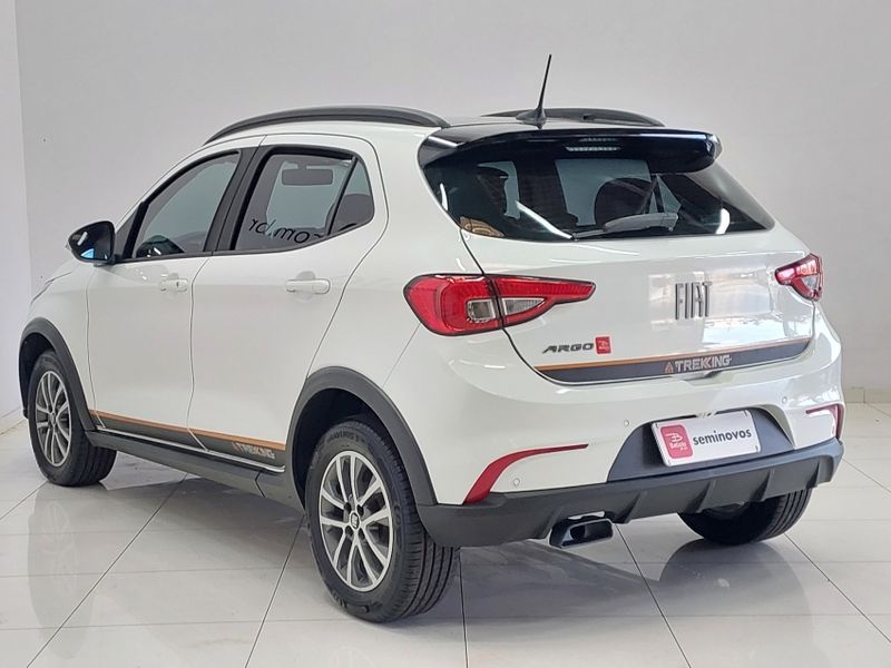Fiat ARGO 1.3 FIREFLY FLEX TREKKING MANUAL 2023/2023 BETIOLO NOVOS E SEMINOVOS LAJEADO / Carros no Vale