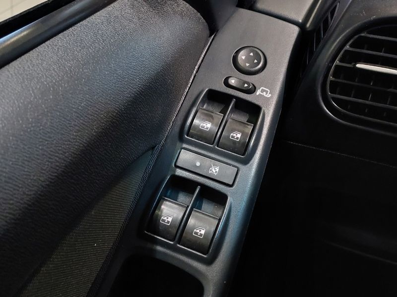 Fiat IDEA 1.8 MPI ADVENTURE 16V FLEX 4P AUTOMATIZADO 2016/2016 BETIOLO NOVOS E SEMINOVOS LAJEADO / Carros no Vale