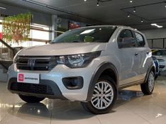 Fiat MOBI 1.0 EVO FLEX LIKE MANUAL 2022/2022 BETIOLO NOVOS E SEMINOVOS LAJEADO / Carros no Vale