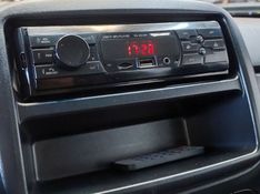 Fiat MOBI 1.0 EVO FLEX LIKE MANUAL 2023/2024 BETIOLO NOVOS E SEMINOVOS LAJEADO / Carros no Vale