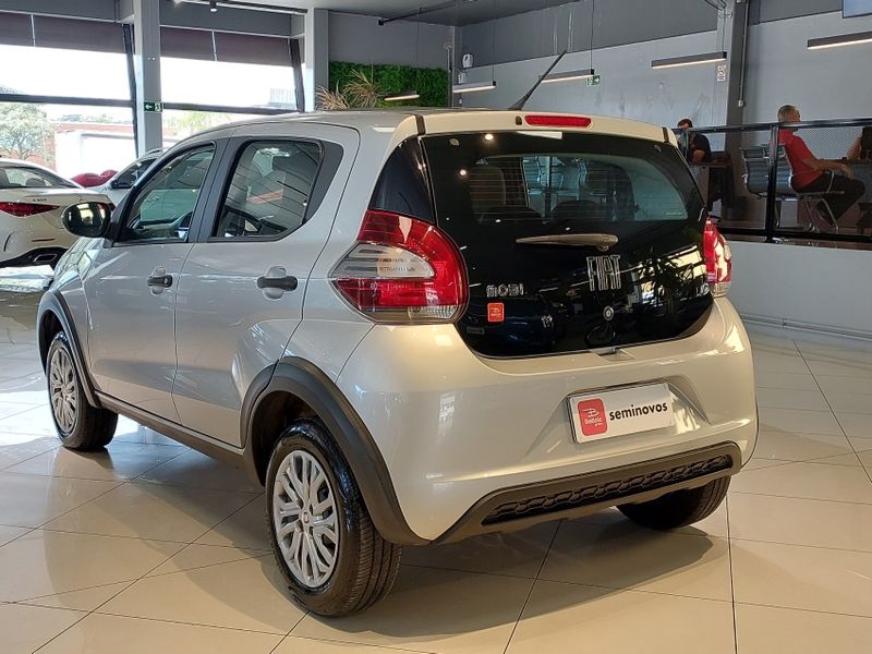 Fiat MOBI 1.0 EVO FLEX LIKE MANUAL 2022/2022 BETIOLO NOVOS E SEMINOVOS LAJEADO / Carros no Vale