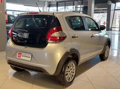 Fiat MOBI 1.0 EVO FLEX LIKE MANUAL 2022/2022 BETIOLO NOVOS E SEMINOVOS LAJEADO / Carros no Vale