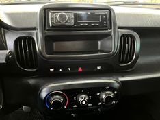 Fiat MOBI 1.0 EVO FLEX LIKE MANUAL 2022/2023 BETIOLO NOVOS E SEMINOVOS LAJEADO / Carros no Vale