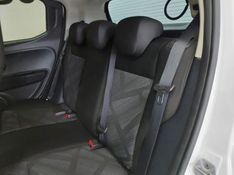 Fiat MOBI 1.0 EVO FLEX LIKE MANUAL 2023/2023 BETIOLO NOVOS E SEMINOVOS LAJEADO / Carros no Vale