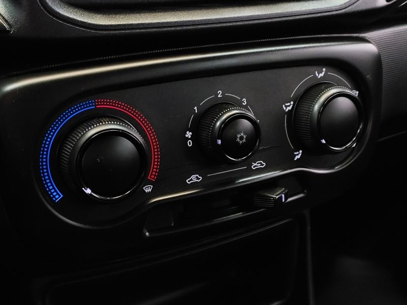 Fiat STRADA 1.3 FIREFLY FLEX FREEDOM CD MANUAL 2022/2023 BETIOLO NOVOS E SEMINOVOS LAJEADO / Carros no Vale