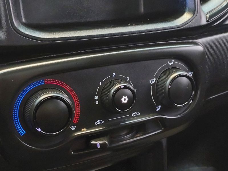 Fiat STRADA 1.4 FIRE FLEX ENDURANCE CS MANUAL 2022/2023 BETIOLO NOVOS E SEMINOVOS LAJEADO / Carros no Vale