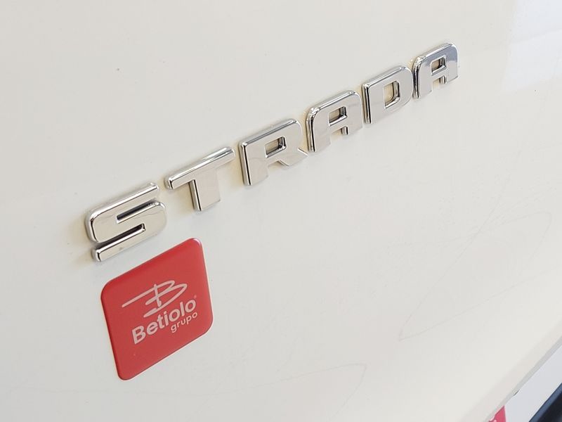 Fiat STRADA 1.4 FIRE FLEX ENDURANCE CS MANUAL 2022/2023 BETIOLO NOVOS E SEMINOVOS LAJEADO / Carros no Vale