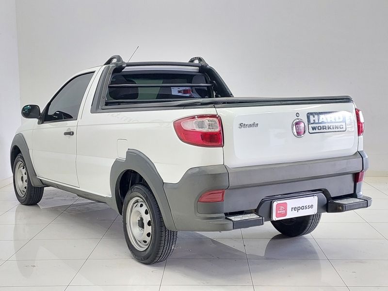 Fiat STRADA 1.4 MPI HARD WORKING CS 8V FLEX 2P MANUAL 2018/2018 BETIOLO NOVOS E SEMINOVOS LAJEADO / Carros no Vale