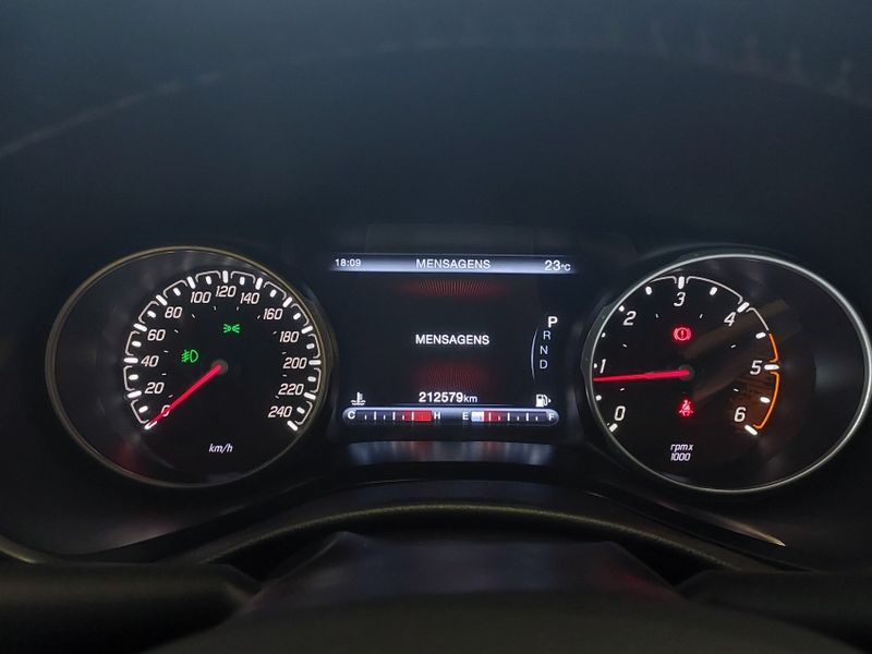 Fiat TORO 2.0 16V TURBO DIESEL VOLCANO 4WD AT9 2017/2018 BETIOLO NOVOS E SEMINOVOS LAJEADO / Carros no Vale