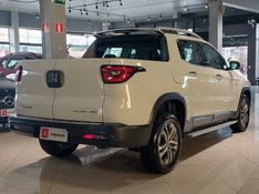 Fiat TORO 2.0 16V TURBO DIESEL VOLCANO 4WD AT9 2017/2018 BETIOLO NOVOS E SEMINOVOS LAJEADO / Carros no Vale