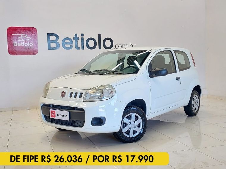 Fiat UNO 1.0 EVO VIVACE 8V FLEX 2P MANUAL 2013/2014 BETIOLO NOVOS E SEMINOVOS LAJEADO / Carros no Vale