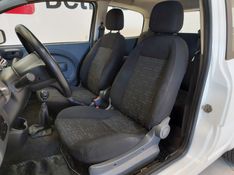 Fiat UNO 1.0 EVO VIVACE 8V FLEX 2P MANUAL 2013/2014 BETIOLO NOVOS E SEMINOVOS LAJEADO / Carros no Vale