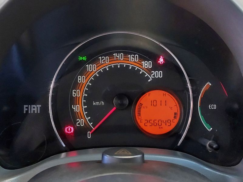 Fiat UNO 1.0 EVO VIVACE 8V FLEX 2P MANUAL 2013/2014 BETIOLO NOVOS E SEMINOVOS LAJEADO / Carros no Vale