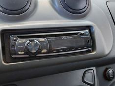 Fiat UNO 1.0 EVO VIVACE 8V FLEX 2P MANUAL 2013/2014 BETIOLO NOVOS E SEMINOVOS LAJEADO / Carros no Vale