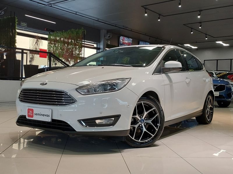 Ford FOCUS 2.0 TITANIUM PLUS 16V FLEX 4P POWERSHIFT 2016/2016 BETIOLO NOVOS E SEMINOVOS LAJEADO / Carros no Vale