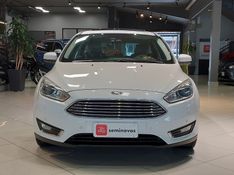 Ford FOCUS 2.0 TITANIUM PLUS 16V FLEX 4P POWERSHIFT 2016/2016 BETIOLO NOVOS E SEMINOVOS LAJEADO / Carros no Vale