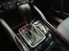 JEEP COMMANDER 1.3 T270 TURBO FLEX LIMITED AT6 2025/2026 BETIOLO NOVOS E SEMINOVOS LAJEADO / Carros no Vale