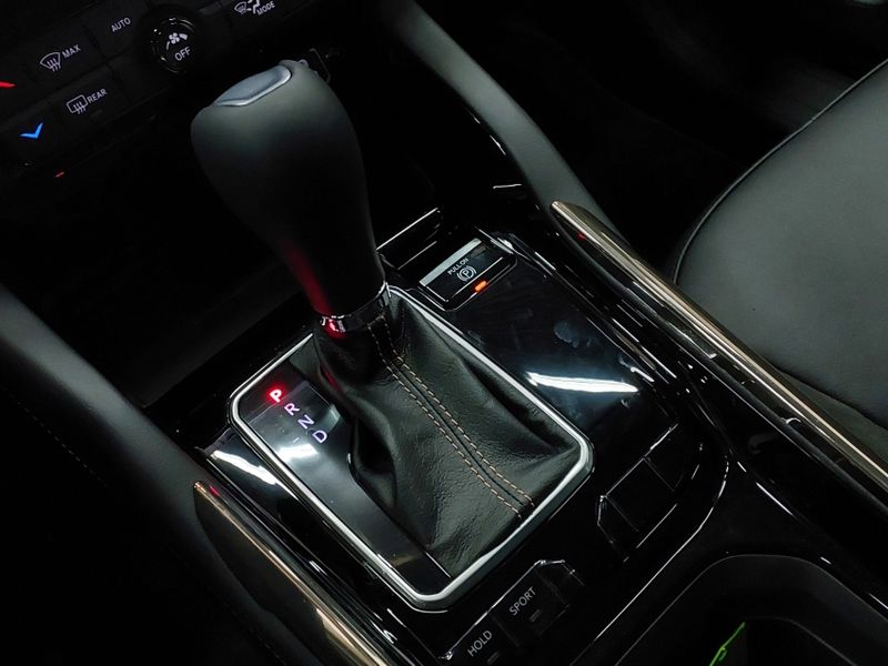 JEEP COMMANDER 1.3 T270 TURBO FLEX LIMITED AT6 2025/2026 BETIOLO NOVOS E SEMINOVOS LAJEADO / Carros no Vale