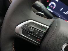 JEEP COMMANDER 1.3 T270 TURBO FLEX LIMITED AT6 2025/2026 BETIOLO NOVOS E SEMINOVOS LAJEADO / Carros no Vale